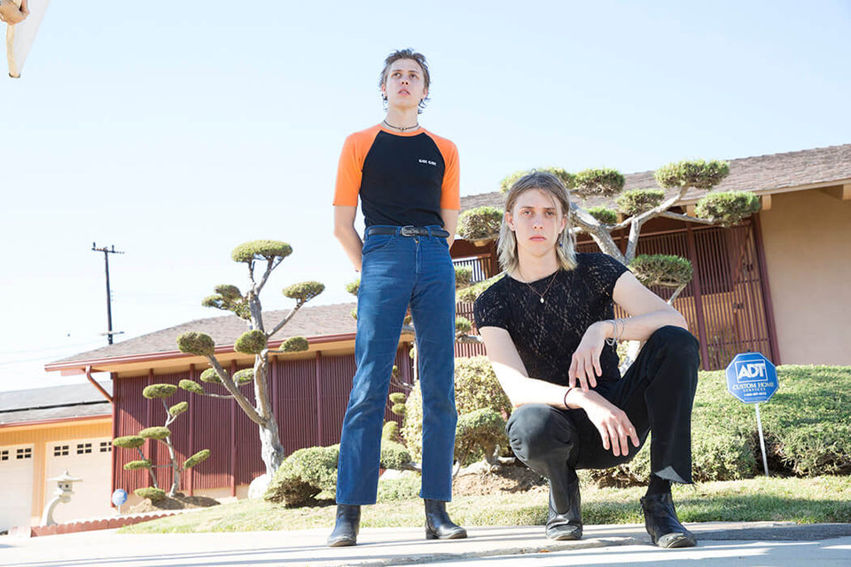 双子パンクバンド、The Gardenが新曲「Thy Mission」をリリース！
